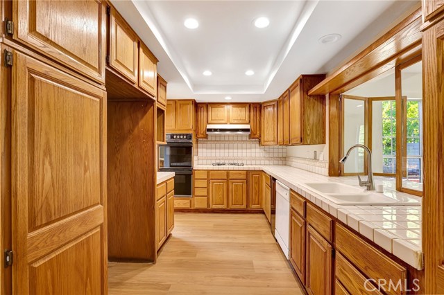 10938 Remmet Avenue, Chatsworth CA: https://media.crmls.org/medias/af86be9f-5039-4524-bc68-32b7b5639b99.jpg