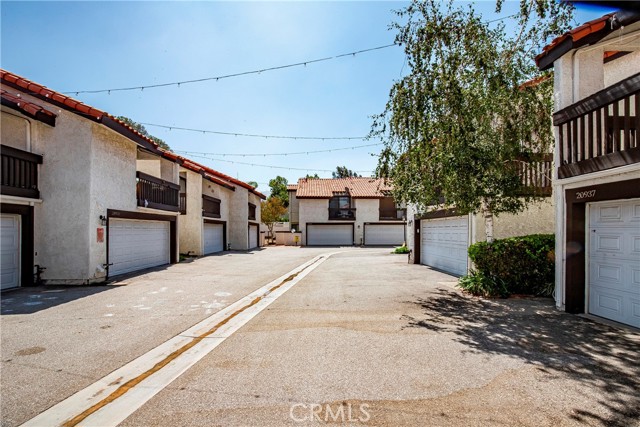 Detail Gallery Image 4 of 29 For 20937 Judah Ln, Newhall,  CA 91321 - 3 Beds | 2/1 Baths