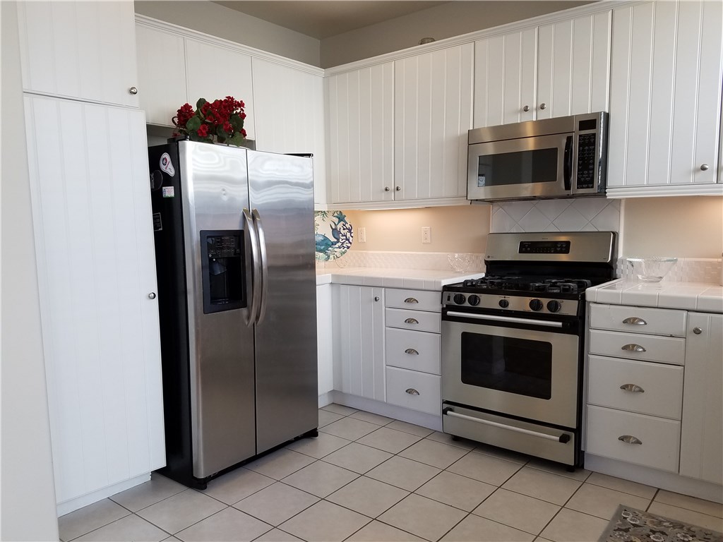 Kitchen with stainless appliances