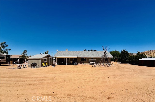 24212 Kansa Road, Apple Valley CA: https://media.crmls.org/medias/af891c10-7030-4bf9-9cbd-e699ee932f3f.jpg