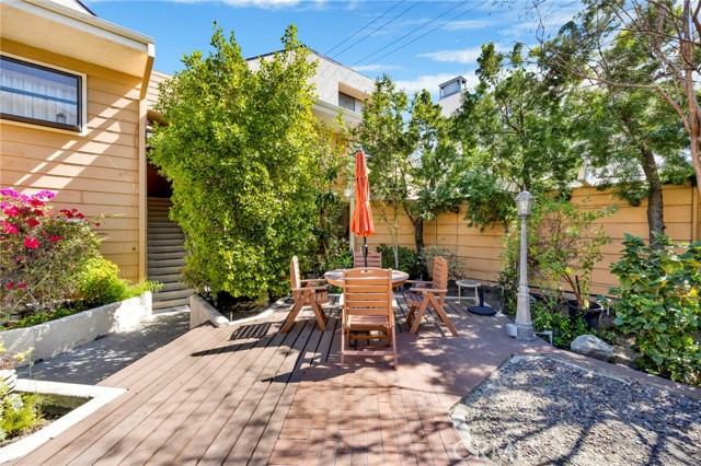 Detail Gallery Image 34 of 47 For 456 E San Jose Ave #B,  Burbank,  CA 91501 - 2 Beds | 2 Baths