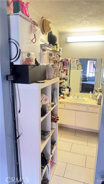 Detail Gallery Image 15 of 18 For 18193 Sundowner Way #816,  Canyon Country,  CA 91387 - 2 Beds | 2 Baths