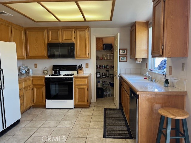 Detail Gallery Image 4 of 25 For 3060 Summer Set Cir, Banning,  CA 92220 - 2 Beds | 2 Baths