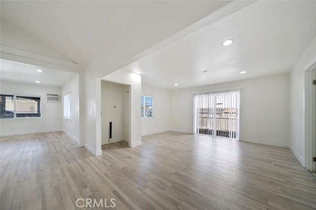 Detail Gallery Image 15 of 40 For 139 N Palm Ave, Rialto,  CA 92376 - – Beds | – Baths