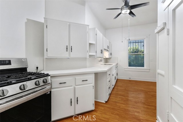 Detail Gallery Image 11 of 40 For 4771 Victoria Ave, Riverside,  CA 92507 - 5 Beds | 2 Baths