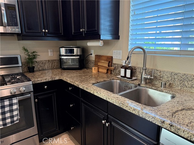 21077 Blossom Way, Diamond Bar CA: https://media.crmls.org/medias/af8b813d-44f1-46f0-a2e7-89c8636da953.jpg