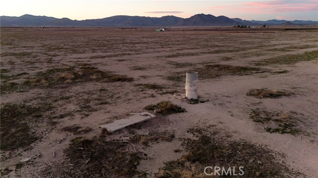 Detail Gallery Image 8 of 16 For 793 Locust Ave, Lucerne Valley,  CA 92356 - – Beds | – Baths