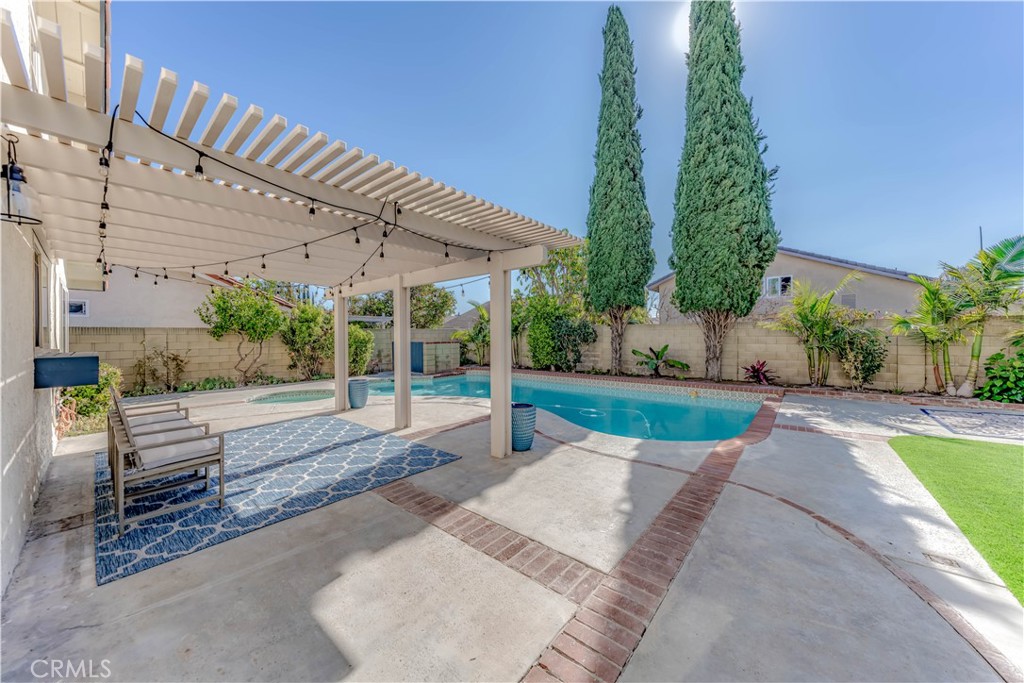 9604 Newfame Circle