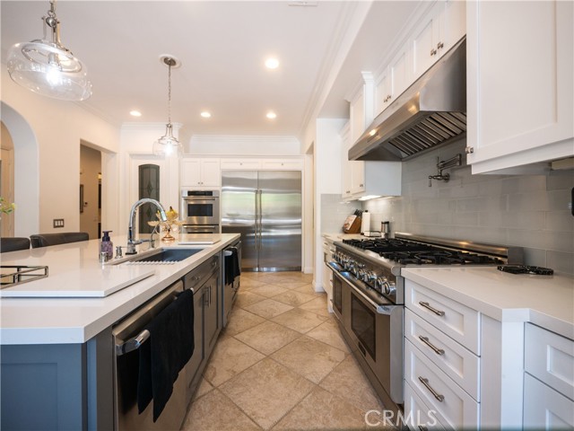 Image 9 of 46 For 22449 Leisure Drive