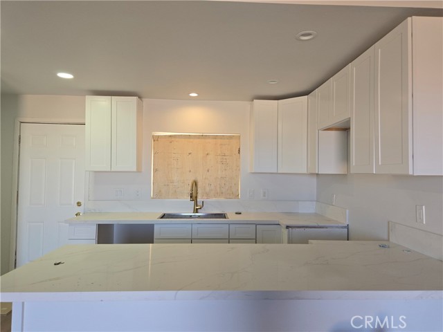 Detail Gallery Image 3 of 7 For 60033 Sespe, Landers,  CA 92285 - 3 Beds | 2 Baths