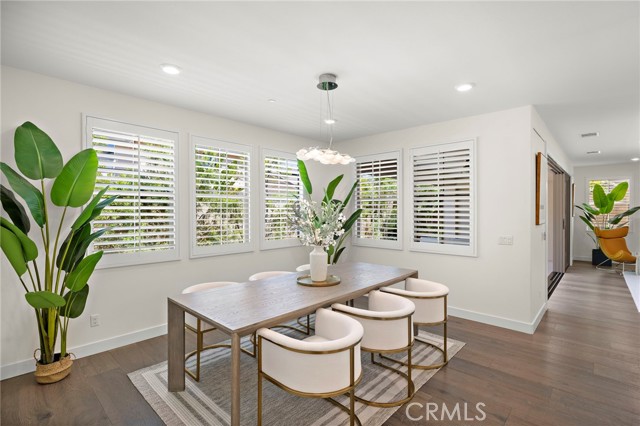 103 Aims, Irvine CA: https://media.crmls.org/medias/af8dd348-814a-41a2-ab7c-805a825a9537.jpg