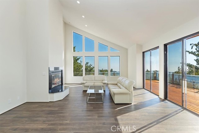 33052 Piedras Grandes, Green Valley Lake CA: https://media.crmls.org/medias/af8df23a-ad4d-49ba-b9df-5ccfb68fec7f.jpg