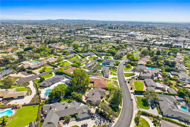 Image 24 of 27 For 9626 La Alba