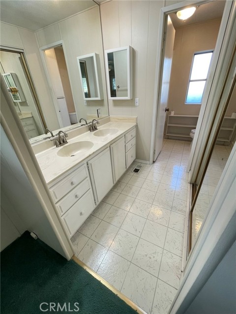 Detail Gallery Image 12 of 19 For 101 Malaga St #101,  Tustin,  CA 92780 - 2 Beds | 2 Baths