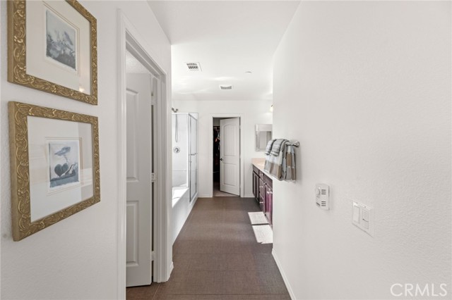 37629 Fiesta Flower Street, Murrieta CA: https://media.crmls.org/medias/af8fe7fd-dbf0-4cae-bd43-0140acc97215.jpg
