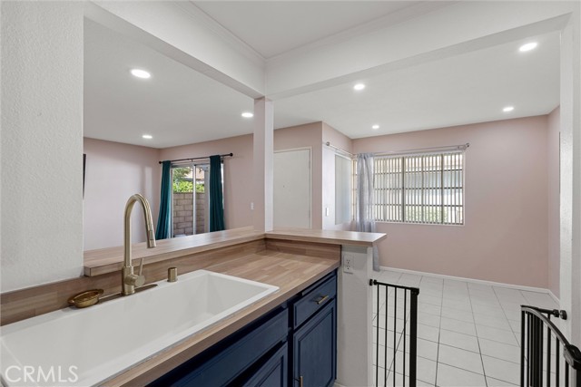8165 Woodland Dr, Buena Park CA: https://media.crmls.org/medias/af9031cd-832c-4d4f-9ce1-53c4217bf96b.jpg
