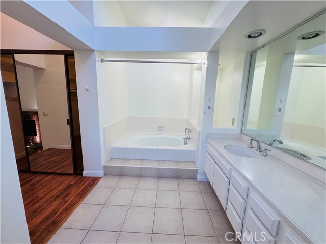 Detail Gallery Image 19 of 29 For 12 Lexington, Irvine,  CA 92620 - 4 Beds | 2/1 Baths