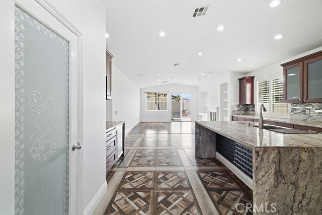 Detail Gallery Image 12 of 40 For 5782 Kilburn High, Palmdale,  CA 93552 - 4 Beds | 3 Baths