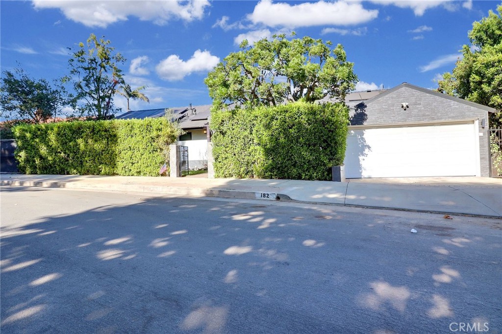 MLS #WS25153368 img 3