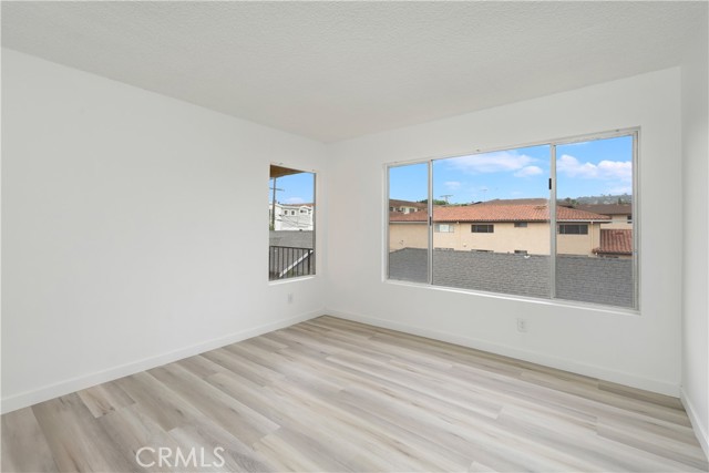 935 W 10th Street, San Pedro CA: https://media.crmls.org/medias/af9260b6-ea08-4a5f-b590-6b3ac6d11209.jpg