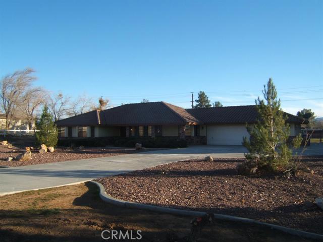 Detail Gallery Image 5 of 34 For 20139 Chickasaw Rd, Apple Valley,  CA 92307 - 3 Beds | 2 Baths