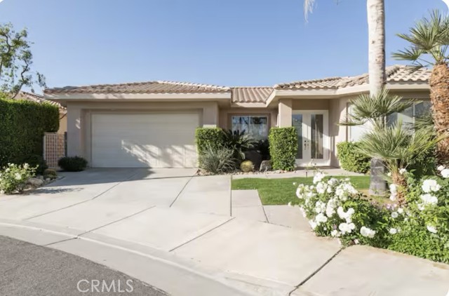 Detail Gallery Image 1 of 21 For 44475 Grand Canyon Ln, Palm Desert,  CA 92260 - 4 Beds | 3/1 Baths