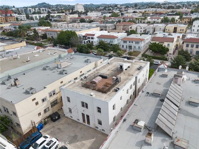 Detail Gallery Image 32 of 39 For 211 S Berendo St #3,  Los Angeles,  CA 90004 - 1 Beds | 1 Baths