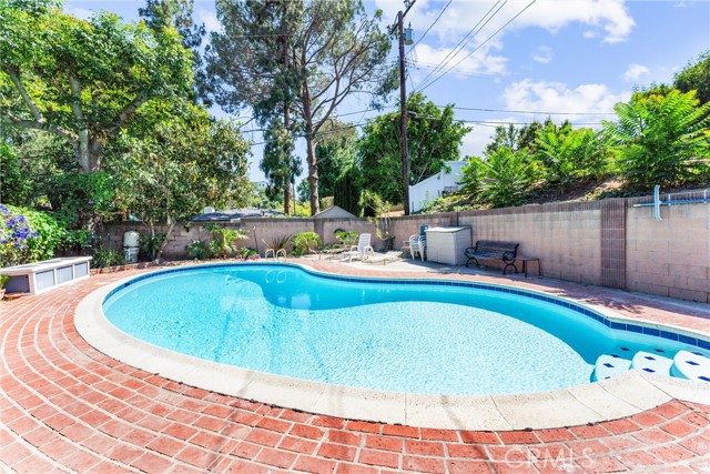 19302 Maynard Way, North Tustin CA: https://media.crmls.org/medias/af94558f-e5b9-4979-8f7a-203dac07b69f.jpg