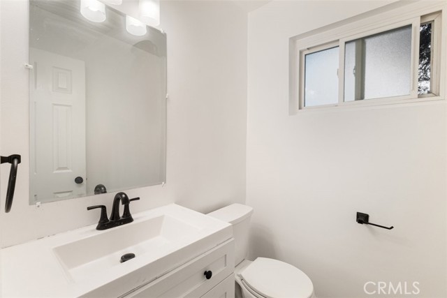 Detail Gallery Image 19 of 29 For 17041 17041 Roscoe Blvd. #4, Northridge,  CA 91325 - 2 Beds | 2 Baths