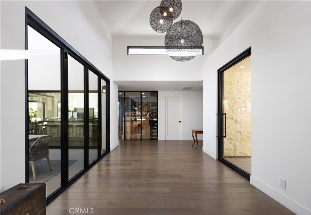 MLS #OC25010978 image #12