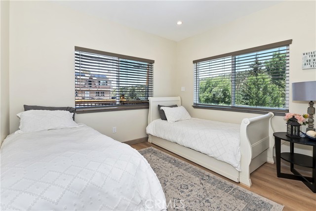Detail Gallery Image 30 of 50 For 1215 Valley View Dr, Big Bear City,  CA 92314 - 5 Beds | 3/1 Baths