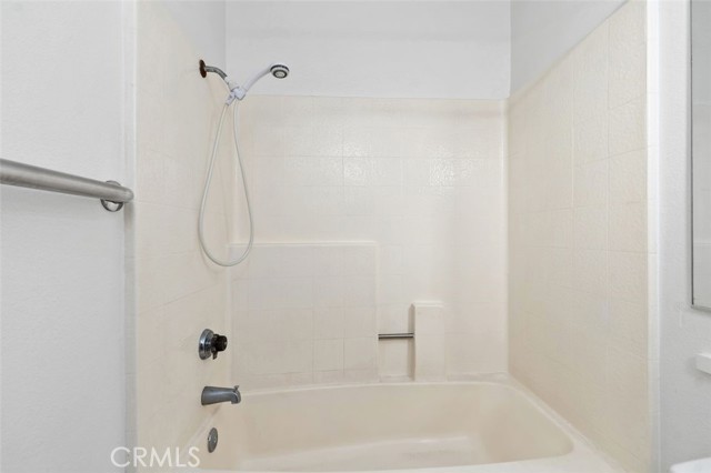 2800 Plaza Del Amo, Torrance CA: https://media.crmls.org/medias/af959b59-880c-44b2-b943-19d7bc3b7d0b.jpg