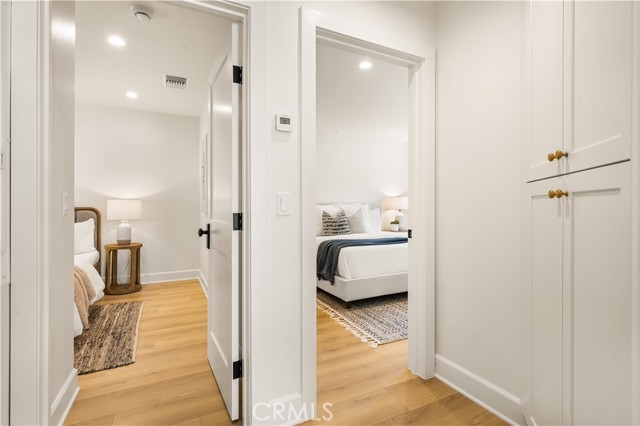 2134 Orange Avenue, Costa Mesa CA: https://media.crmls.org/medias/af960720-5da5-476d-8e3b-f6bd159f71fd.jpg