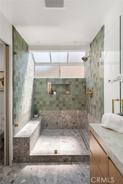 Detail Gallery Image 17 of 29 For 2116 Colina Vista Way, Costa Mesa,  CA 92627 - 3 Beds | 2/1 Baths