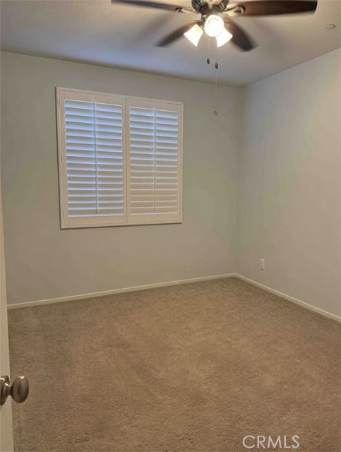 Detail Gallery Image 7 of 10 For 127 Mesquite Ct, Calimesa,  CA 92320 - 4 Beds | 2/1 Baths