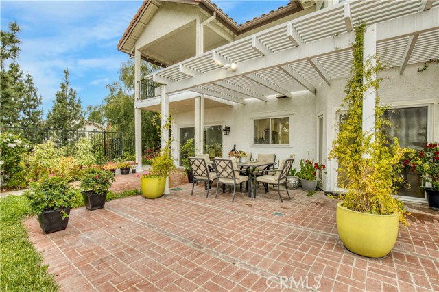 18238 Hastings Way, Porter Ranch CA: https://media.crmls.org/medias/af96d1ec-dc94-4856-886e-3f6ba43d998a.jpg