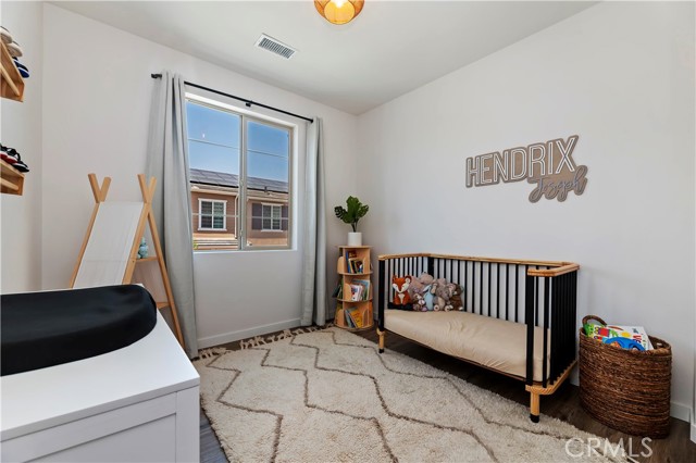 5680 Kate Way, Fontana CA: https://media.crmls.org/medias/af96f4c8-a56c-4260-affd-cdc658c7136b.jpg