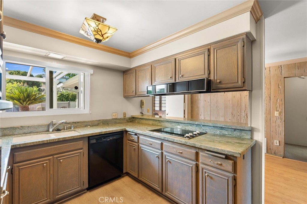 MLS #SR25236026 image #9