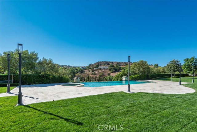 24100 HIDDEN RIDGE Road, Hidden Hills CA: https://media.crmls.org/medias/af96fed1-0a0f-4fab-9350-58a49127219b.jpg