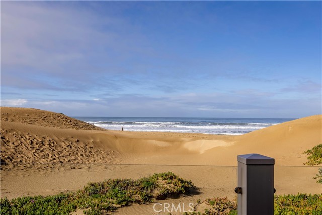 Detail Gallery Image 14 of 55 For 1460 Strand Way, Oceano,  CA 93445 - 3 Beds | 3/1 Baths