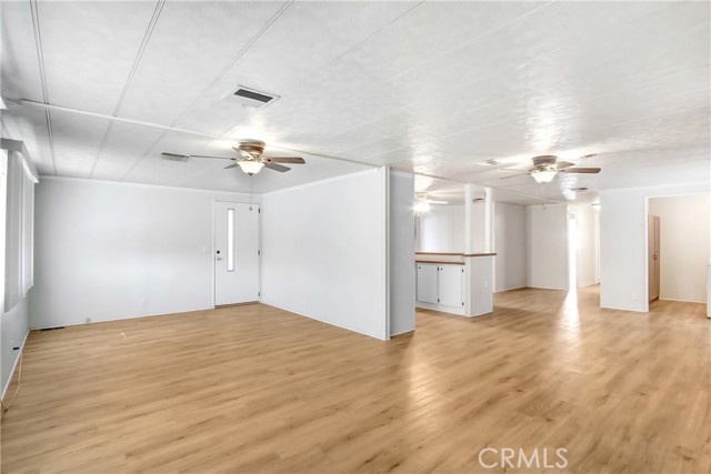 Detail Gallery Image 2 of 11 For 1760 Santo Domingo, Hemet,  CA 92545 - 2 Beds | 2 Baths