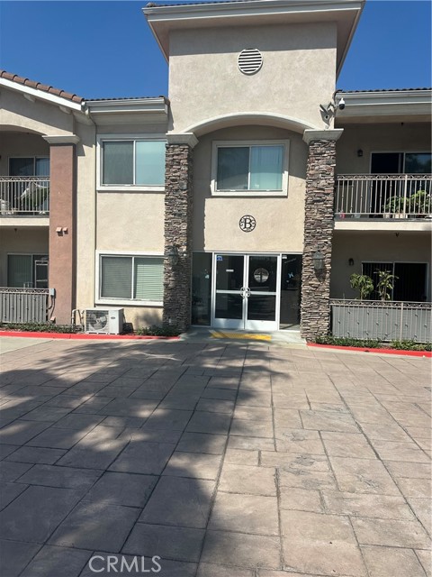 17888 Alburtis Avenue, Artesia CA: https://media.crmls.org/medias/af9952a4-263a-4f6d-a3d6-1892e75077d8.jpg