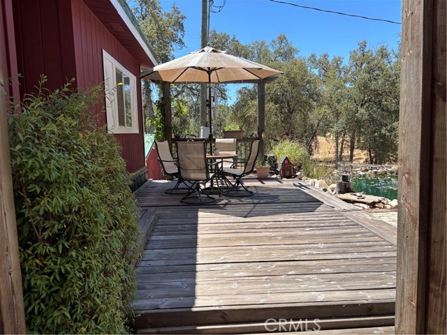 4060 Indian Peak Road, Mariposa CA: https://media.crmls.org/medias/af9a67e8-acdc-4676-bbca-545a14e75f51.jpg