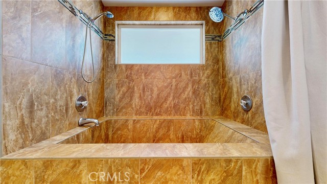 15460 Mandan Road, Apple Valley CA: https://media.crmls.org/medias/af9b51da-c895-467d-8e54-f6c3f1508f3e.jpg