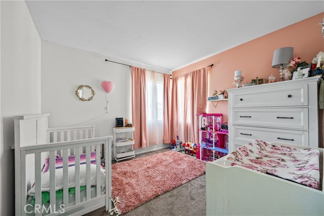 26905 Flo Lane, Canyon Country CA: https://media.crmls.org/medias/af9b5c32-d28a-43e8-984a-3bfcd863c063.jpg