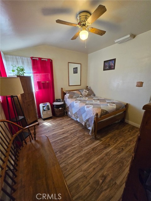 16842 Tracy Street, Victorville CA: https://media.crmls.org/medias/af9b98c5-c7a4-42f9-9130-a091e13eb17e.jpg