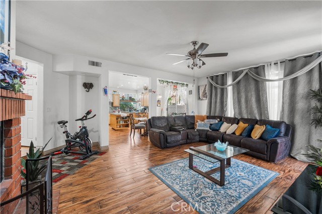 3410 Genoa Place, Palmdale CA: https://media.crmls.org/medias/af9bb94c-1e40-49d8-ba1b-1ae9706e8c1b.jpg
