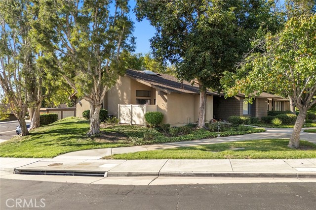 Detail Gallery Image 26 of 39 For 15930 Alta Vista Dr 613c,  La Mirada,  CA 90638 - 2 Beds | 2 Baths