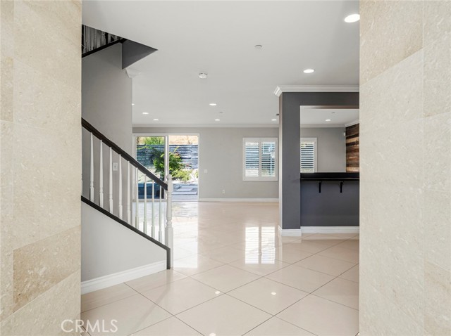 28002 Kenny Lane, Saugus CA: https://media.crmls.org/medias/af9be57e-6efc-4572-9c9c-4a6a56f72413.jpg