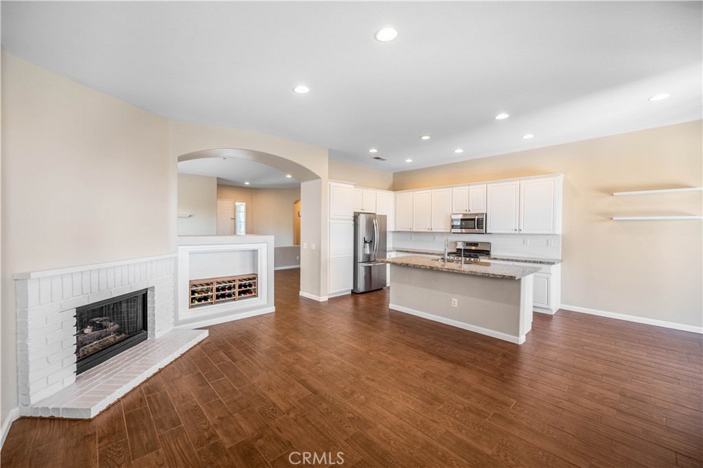 MLS #OC25165991 image #14